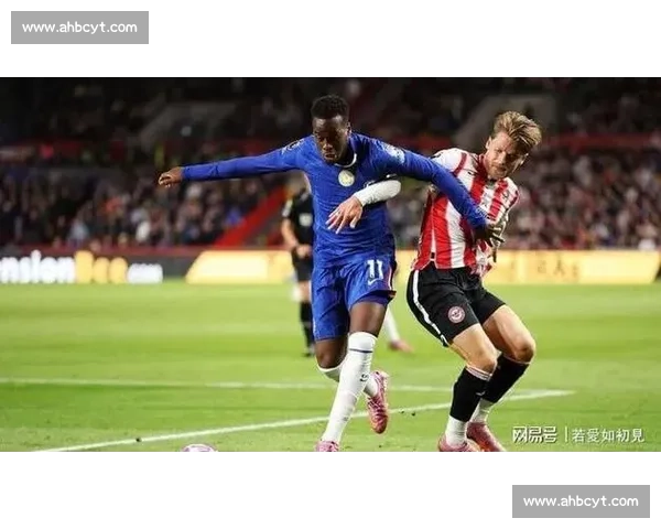 拜仁 5500 万欧压哨报价吉滕斯未果，切尔西 6500 万欧抢下英格兰新星